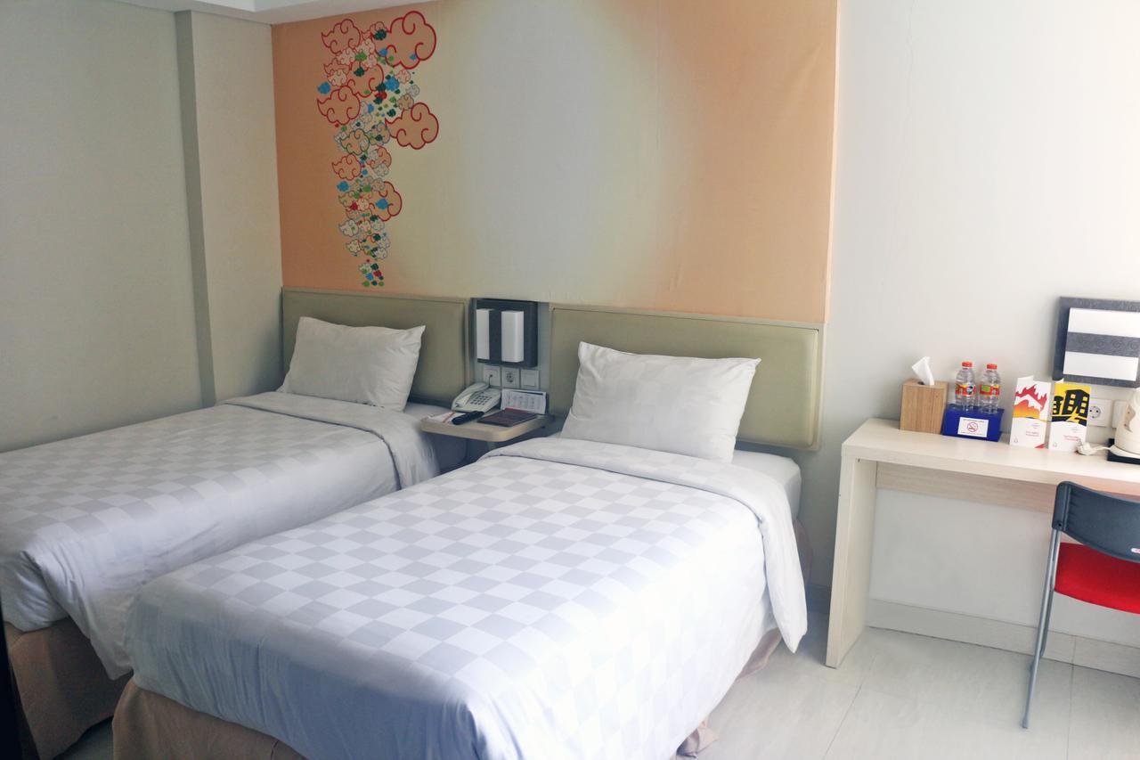 Cordela Hotel Cirebon Eksteriør billede